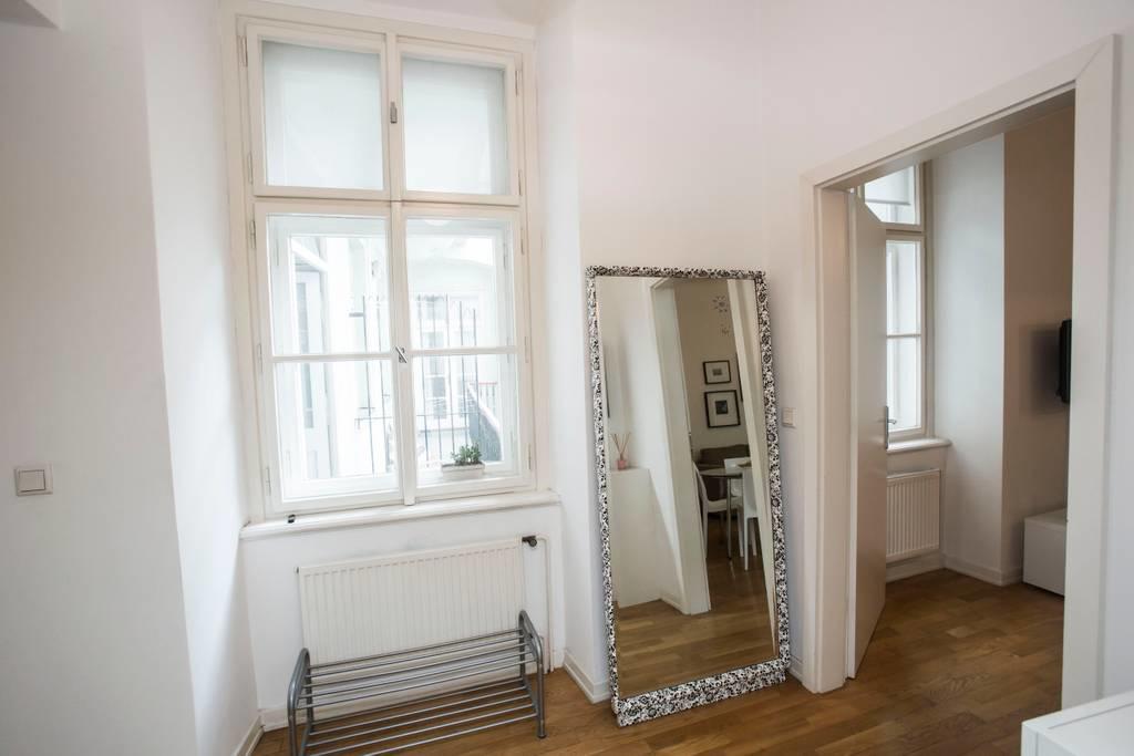 Quiet Apartment With Balcony Charles Bridge Praga Exterior foto