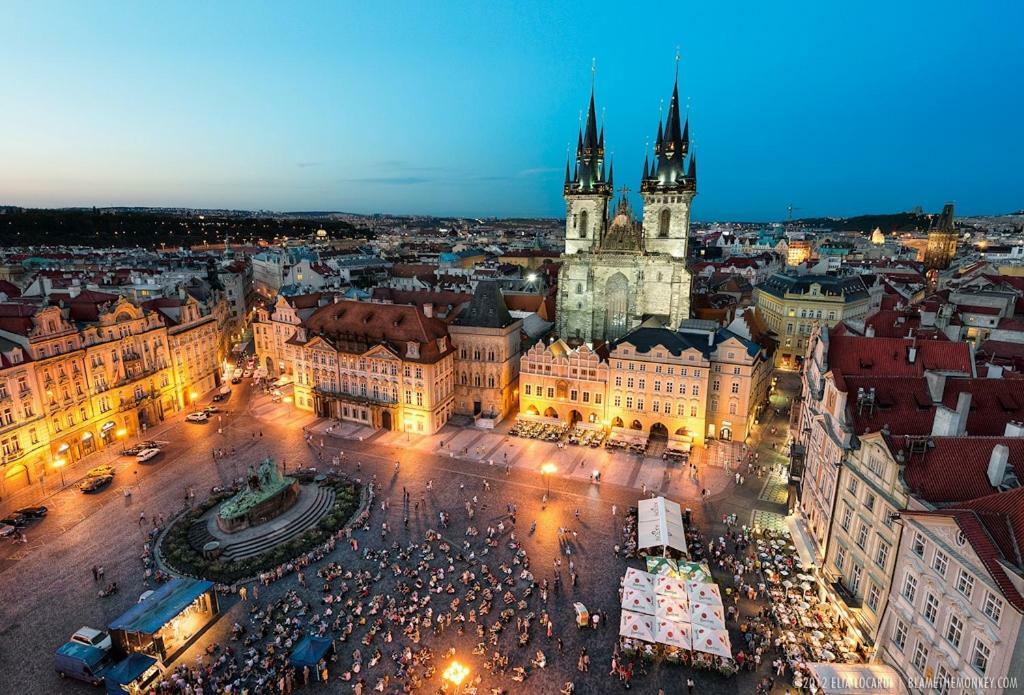 Quiet Apartment With Balcony Charles Bridge Praga Exterior foto